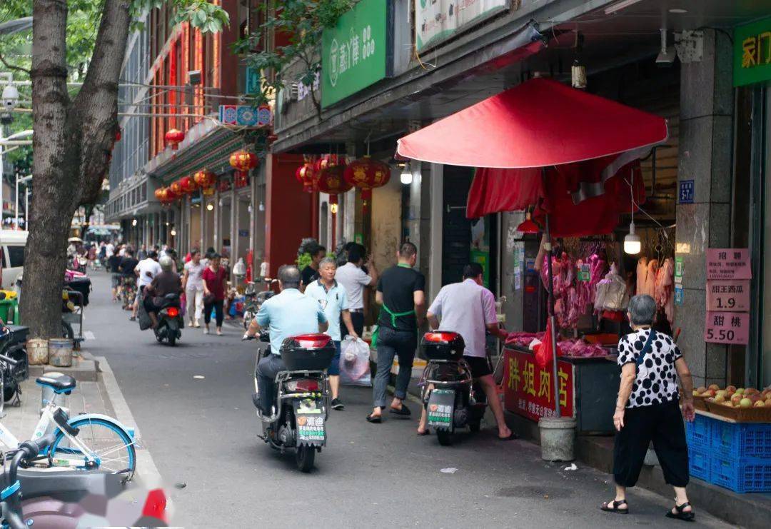 紐約隱秘小巷特色小店魅力之旅，疫情新篇章下的獨特魅力與最新信息表