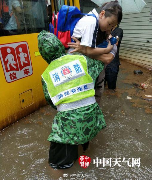 廣東臺風最新動態(tài)快報，2020年8月及11月份臺風最新資訊匯總